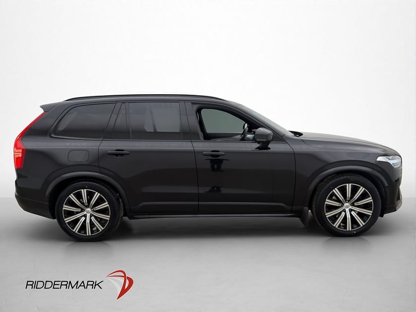 Bild 3 av Volvo XC90 7-seater B5 AWD 7-Sits Ultimate Dark Plus B&W Pano Luft