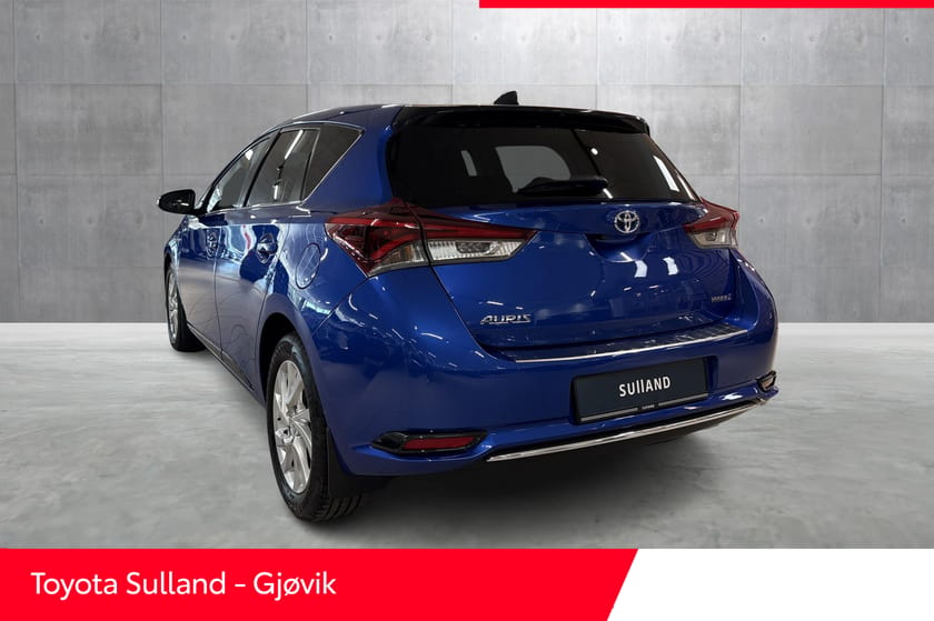 Bilde 3 av Toyota Auris Hybrid Sport Vision | Ny service | EU 2028 | Velholdt
