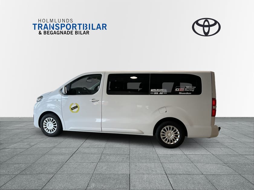 Bild 3 av Toyota Proace Verso Shuttle Long 1,5D 9-sits 120hk  v-hjul