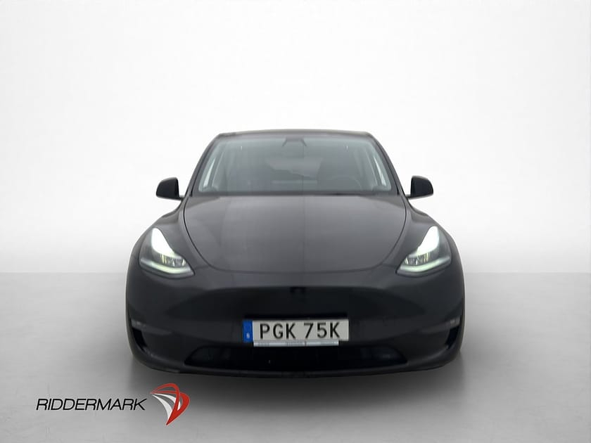 Bild 3 av Tesla Model Y Performance AWD Svensksåld Panorama