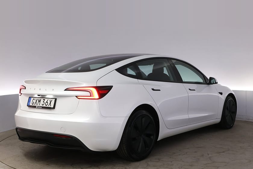 Bild 5 av Tesla Model 3 Standard Range Highland Autopilot Pano V-hjul