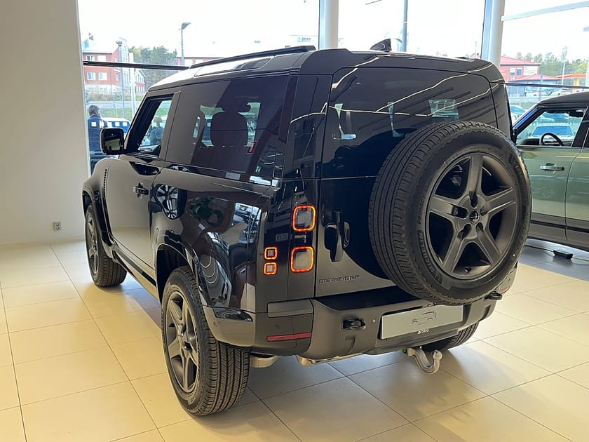 Bild 3 av Land Rover Defender 90 D200 MHEV X-Dynamic SE