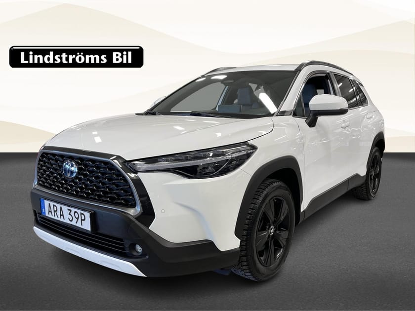 Bild 1 av Toyota Corolla Cross Hybrid AWD-i Style Pluspaket 2.0 197hk S&V-Hjul Moms