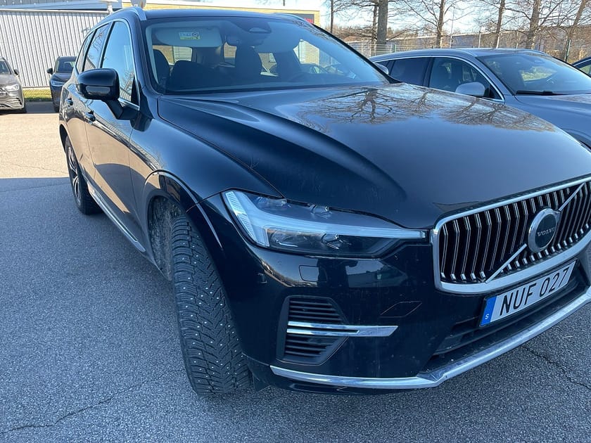 Bild 2 av Volvo XC60 T6 Recharge Core Bright plug in AWD 350HK 4x4 Panorama