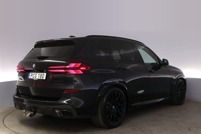 Bild 4 av BMW X5 xDrive50e M-Sport Komfortstol Pano Drag HK BLIS HUD