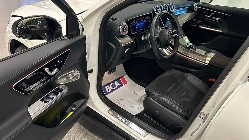 Bild 3 av Mercedes-Benz GLC 300 d e 4MATIC de 4M AMG Line Burmester Elstol Kamera Drag