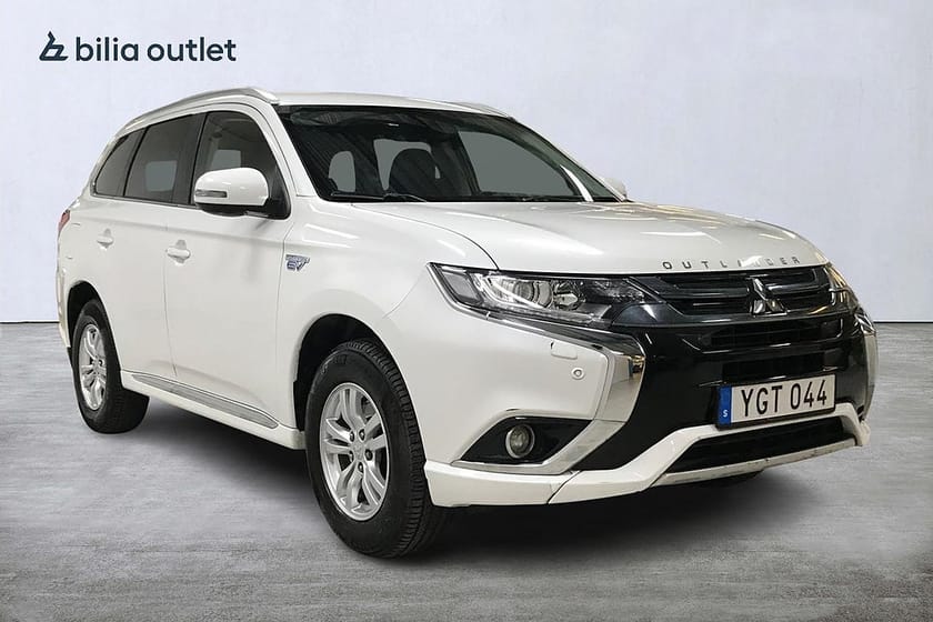Bild 4 av Mitsubishi Outlander PHEV 2.0 4WD 203hk Drag PDC Halvskinn