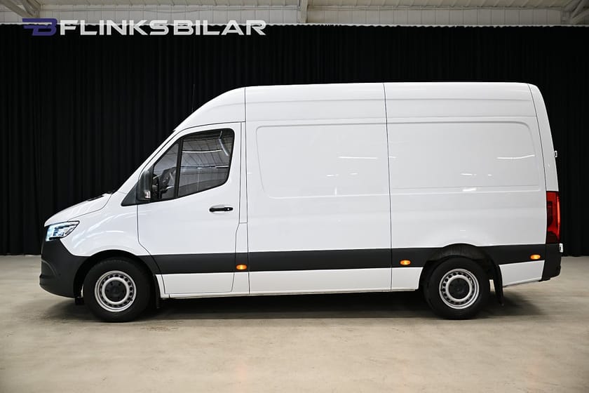 Bild 2 av Mercedes-Benz Sprinter 319 CDI Skåpbil 190HK Automat|LED|Drag|Värmare