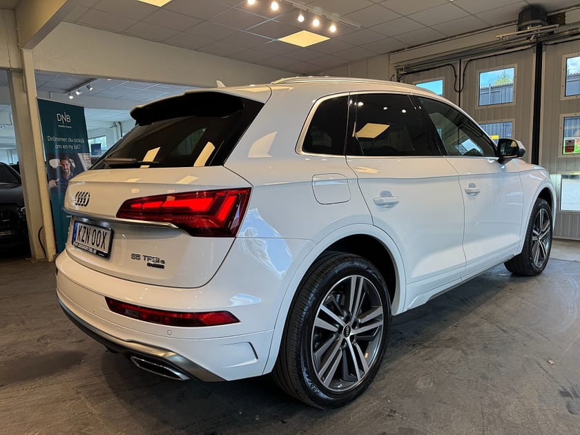 Bild 4 av Audi Q5 55 TFSI e quattro S Tronic S Line Drag B-kamera MOMS