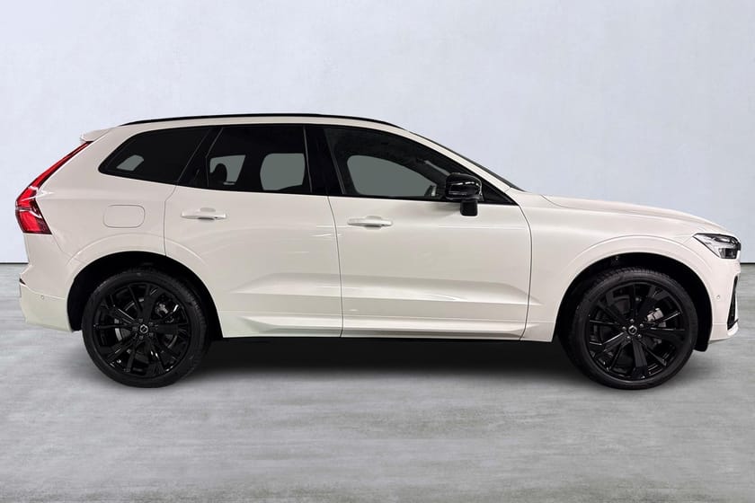 Bild 3 av Volvo XC60 T6 Plus Black Nordic Edition