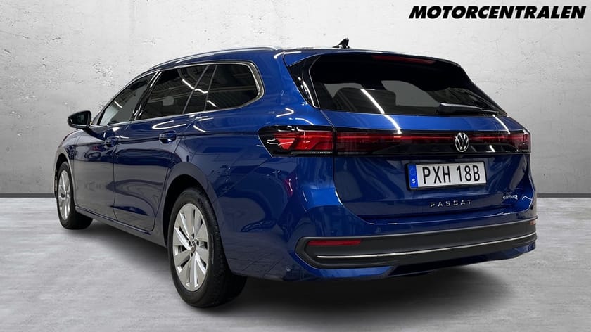 Bild 5 av Volkswagen Passat Variant eHybrid BUSINESS 1.5TSI, 204HK Värmare/Drag/Backkamera