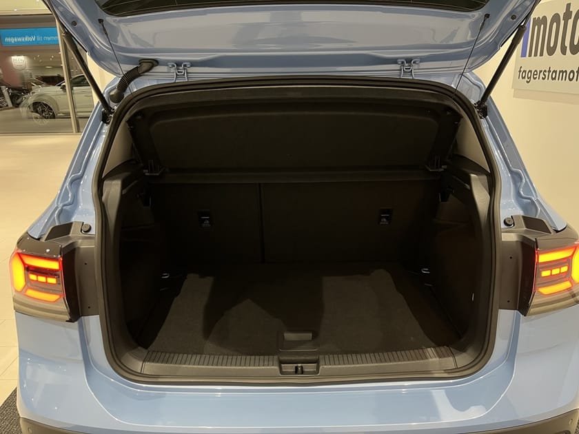 Bild 5 av Volkswagen T-Cross Life TSI 116 hk Aut Drag pluspkt