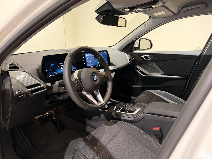 Bild 3 av BMW 120 M-Sport Design, Rattvärme, Apple CarPlay, Backkamera