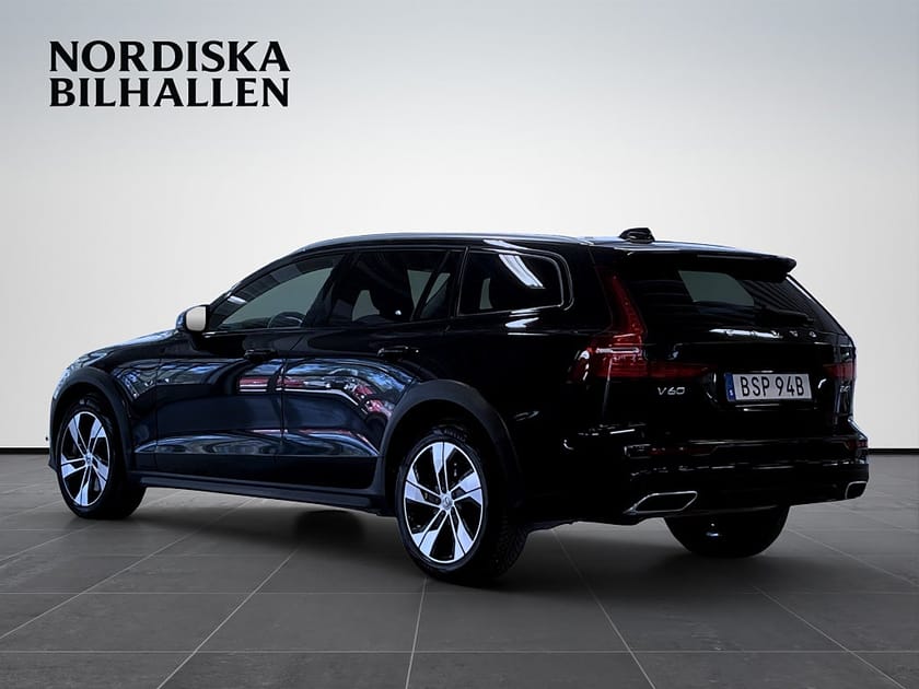 Bild 5 av Volvo V60 Cross Country B4 AWD Geartronic Momentum Backkamera Värmare GPS