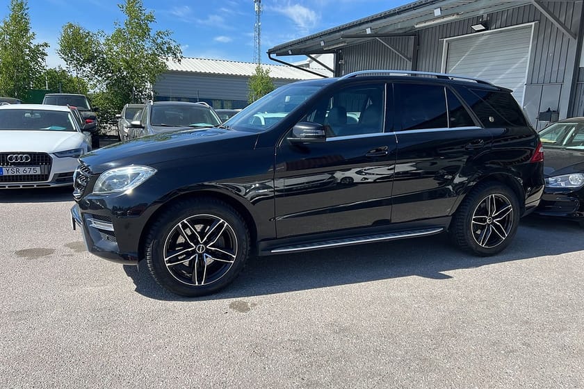 Bild 2 av Mercedes-Benz ML 350 BlueTEC 4MATIC AMG Line Drag