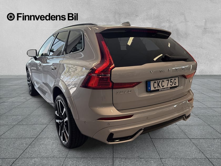 Bild 3 av Volvo XC60 Recharge T8 II R-Des ProEdition III(V-hjul, Drag) 18,8 KWH