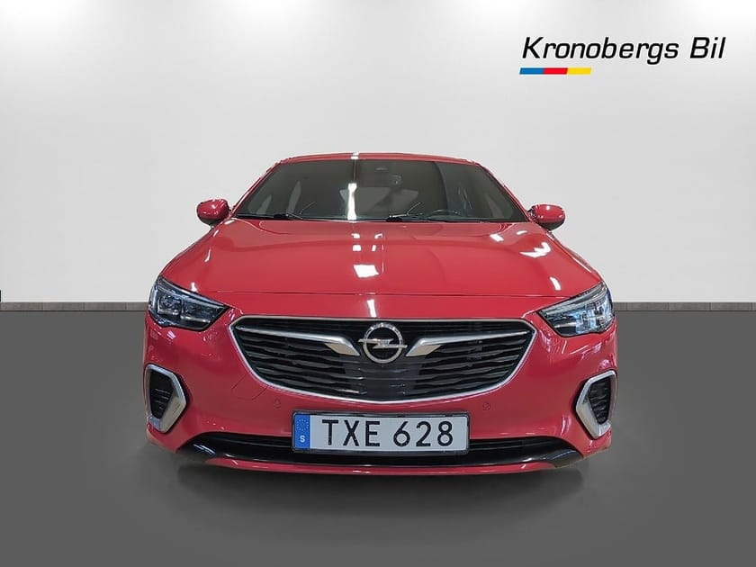 Bild 2 av Opel Insignia Grand Sport 2.0 CDTI 4x4 GSi *BOSE SOURROUND*