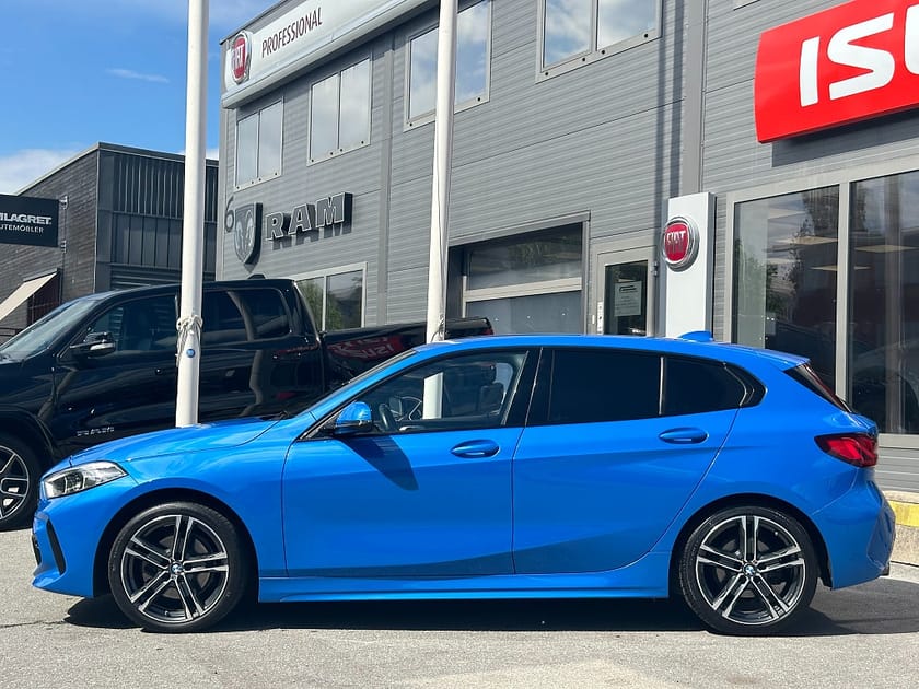 Bild 3 av BMW 118i Steptronic | M-sport | 1-ägare | Moms| B-kamera