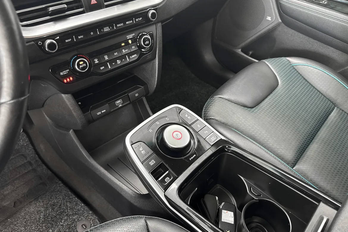 picture of a car