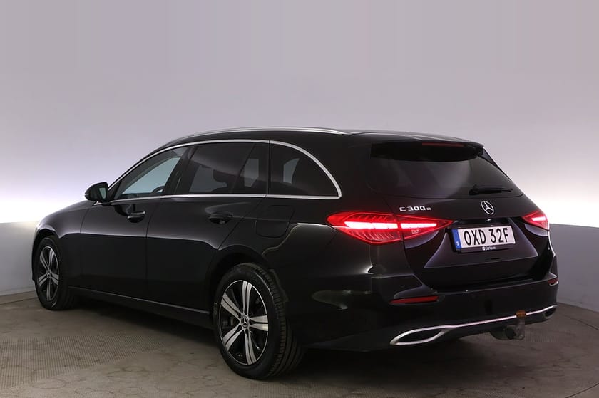 Bild 4 av Mercedes-Benz C 300 T e 9G-Tronic BSM Drag Kamera Navi