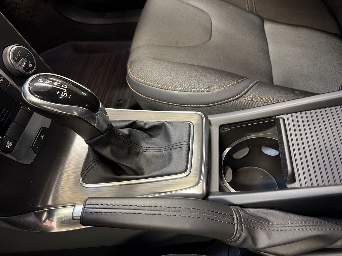 Volvo V40 2015 - miniatyr 10