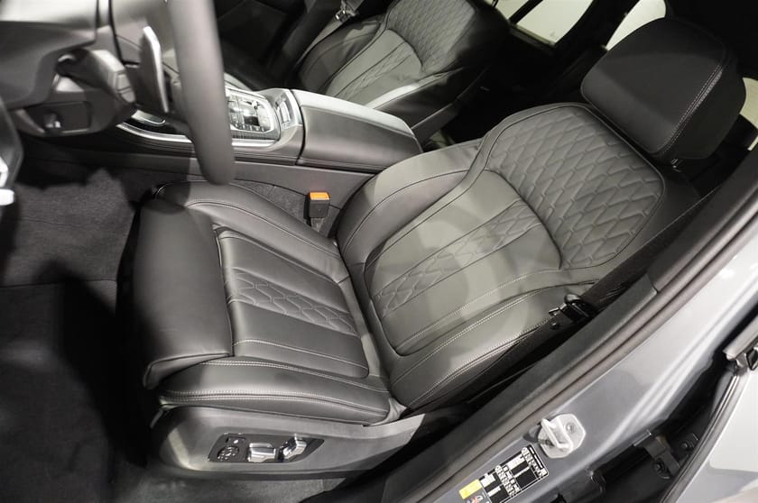 Bild 4 av BMW X5 xDrive50e M Sport Business Ed Drag DA Pro H K