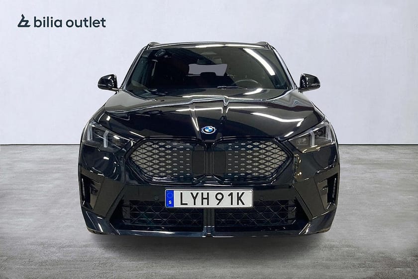 Bild 3 av BMW iX2 xDrive30 M Sport 360hk Navi Backkamera H/K Rattvärme