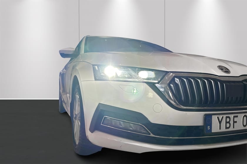 Bild 4 av Škoda Octavia Kombi 2.0 TDI 4x4 DSG 150hk
