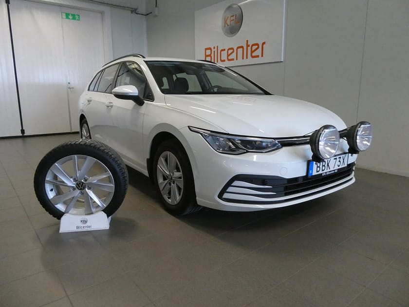 Bild 1 av Volkswagen Golf Sportscombi 1.5 eTSI *NYSERVAD* Aut-PDC-CockPit-M&KVärmare-SoV