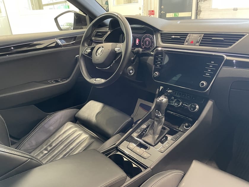 Bild 5 av Škoda Superb iV Kombi L&K 1,4 TSI PHEV