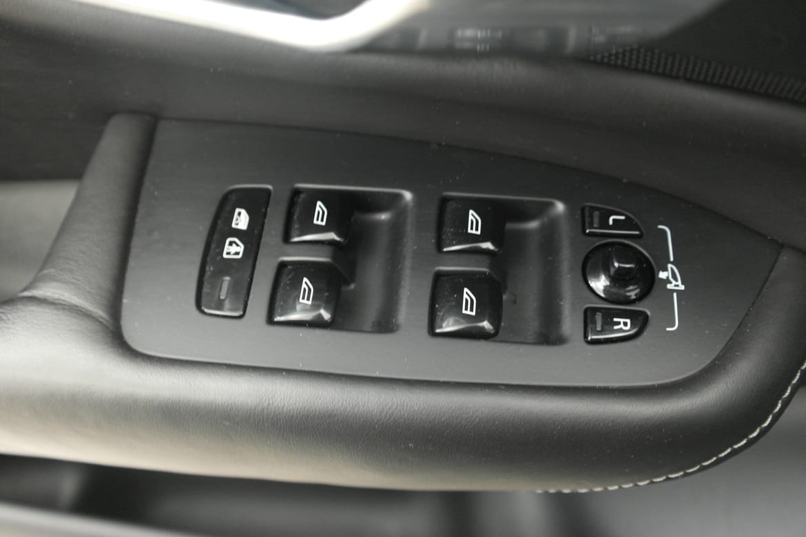 Volvo XC90 2017 - miniatyr 13