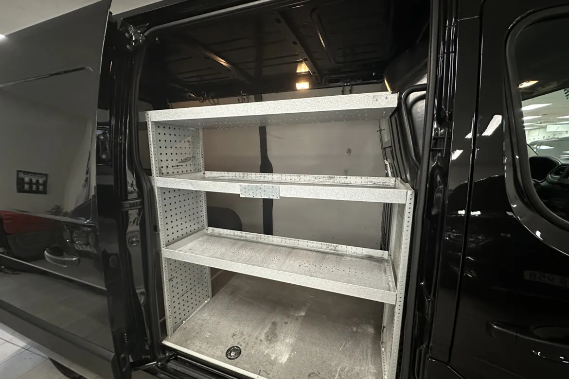 Nissan NV400