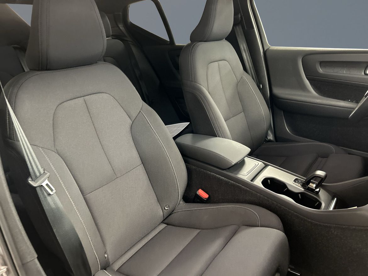 ZOS16U – Volvo EX40 Twin Motor Performance