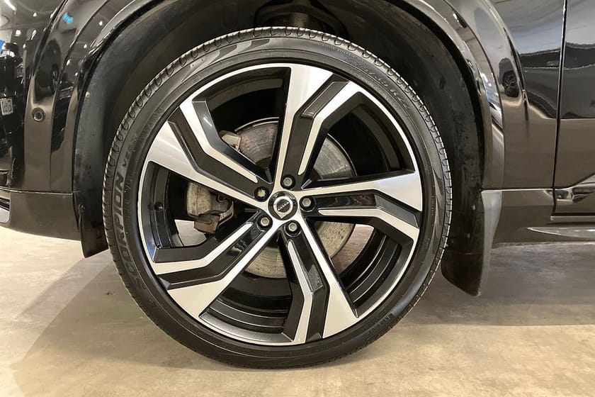 Bild 5 av Volvo XC90 7-seater Recharge T8 AWD Ultimate Dark Edition / Sommarkampanj