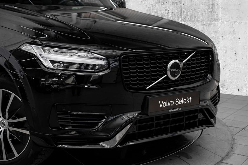 Bilde 2 av Volvo XC90 7-seater T8 Ultimate Dark Head-Up Harman/Kardon Hengerfeste