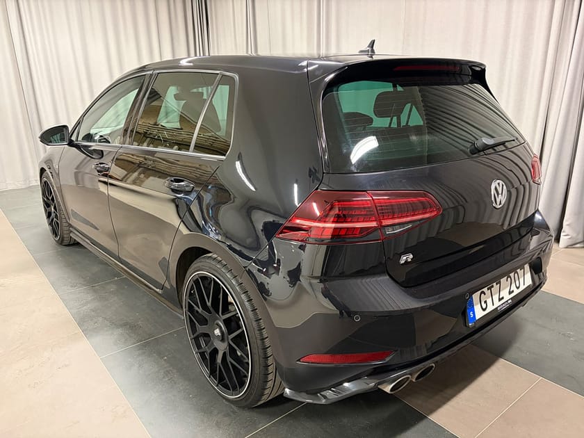 Bild 3 av Volkswagen Golf  R 2.0 TSI BMT 4Motion DSG7 Dynaudio Taklucka