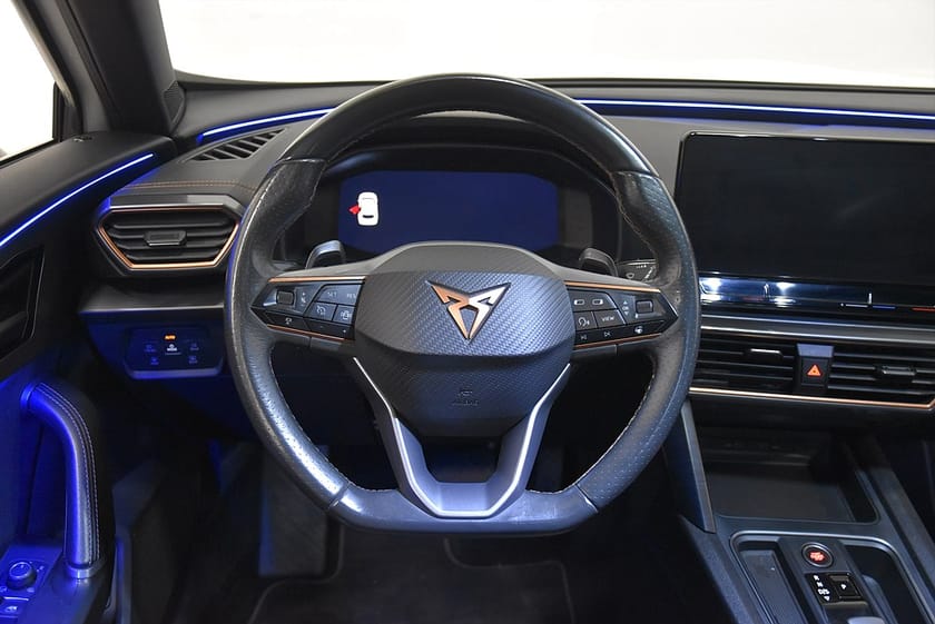 Bild 2 av CUPRA Formentor e-Hybrid Drag Rattv AdaptivF Cockpit SoV-Hjul