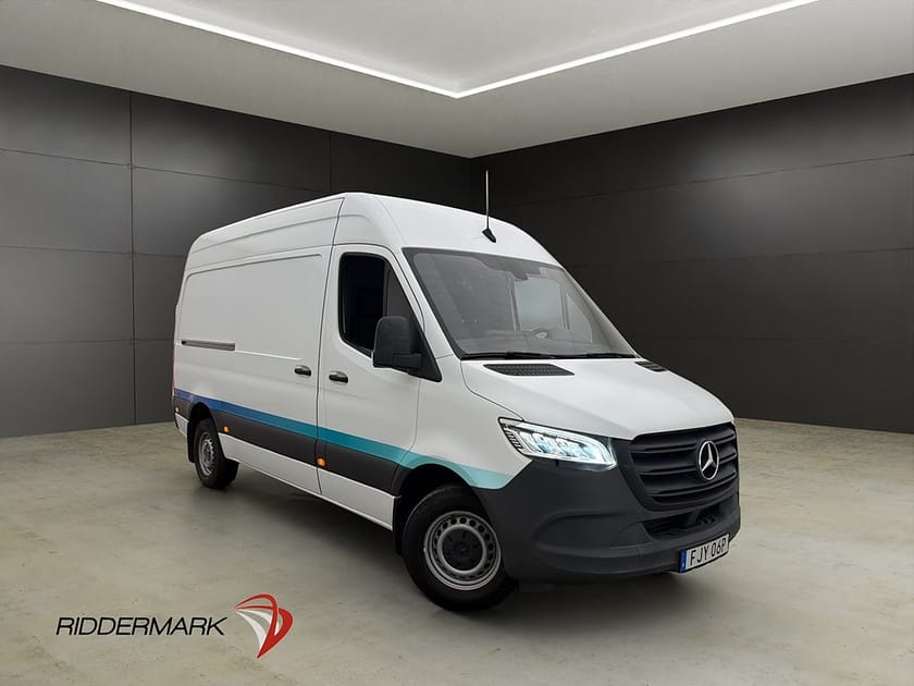 Bild 3 av Mercedes-Benz Sprinter 317 CDI RWD Panel Van L2H2 Värm Drag Kamera V-Inr Moms