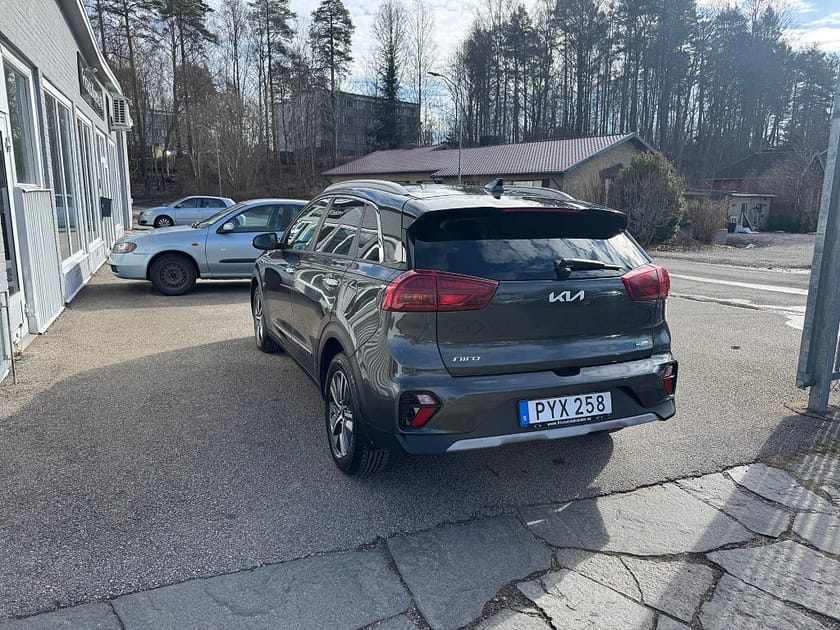 Bild 4 av Kia Niro P-HEV 141HK DCT ADVANCE PLUS / VÄRMARE / NAVI
