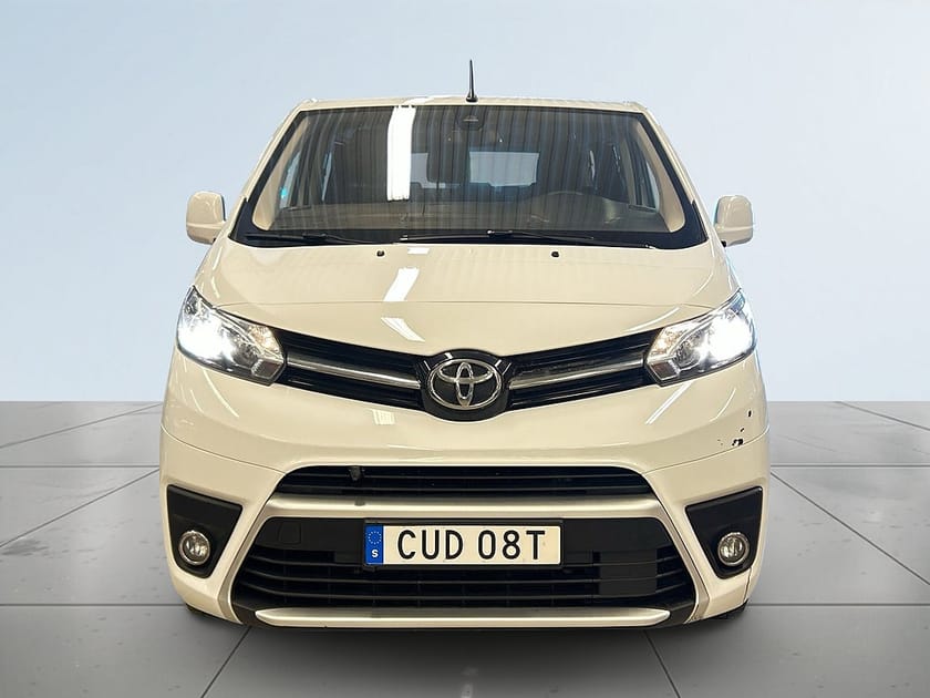 Bild 2 av Toyota Proace Verso 2.0 D-4D 9-Sits/MOMS/En Ägare/MoK-värm/AdaptivFh./SoV