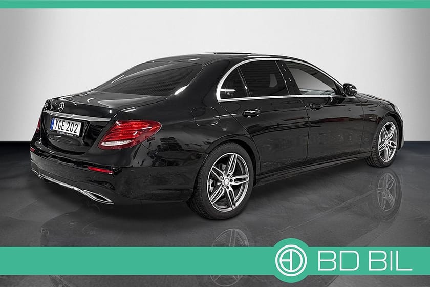 Bild 4 av Mercedes-Benz E 220 d AMG WIDESCREEN BURMESTER NAVI HUD DRAG