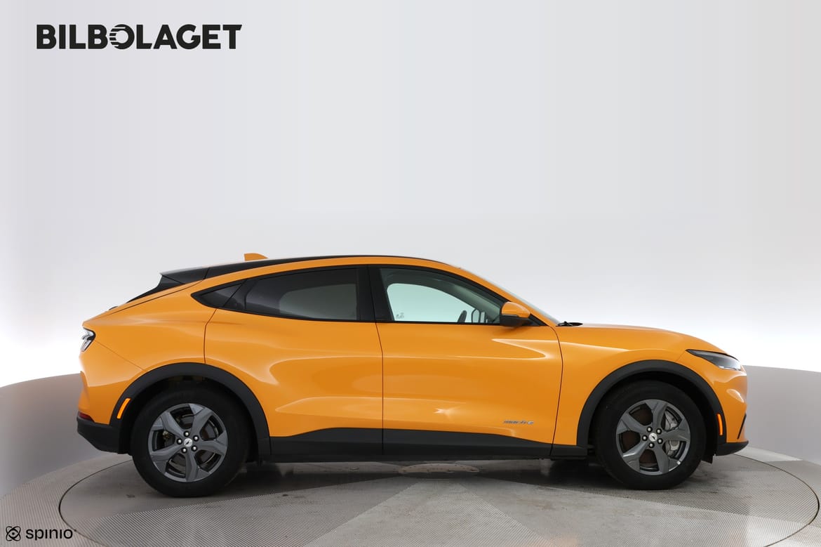 Ford Mustang Mach-E 2022 - miniatyr 7