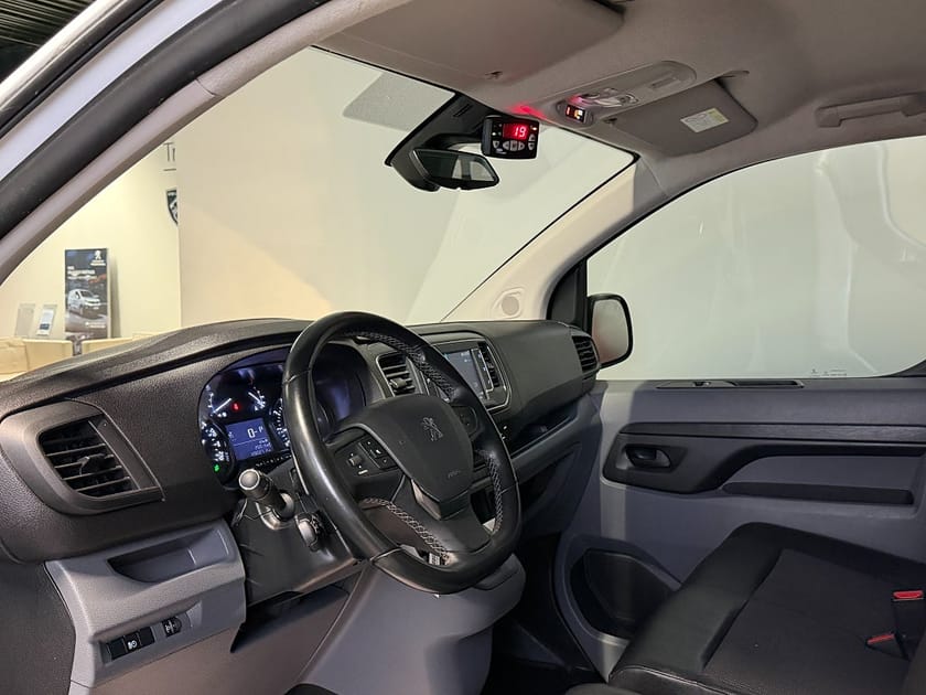 Bild 5 av Peugeot Expert Utökad Last KYLBIL pro+ 180hk automat - drag, värmare, carrier