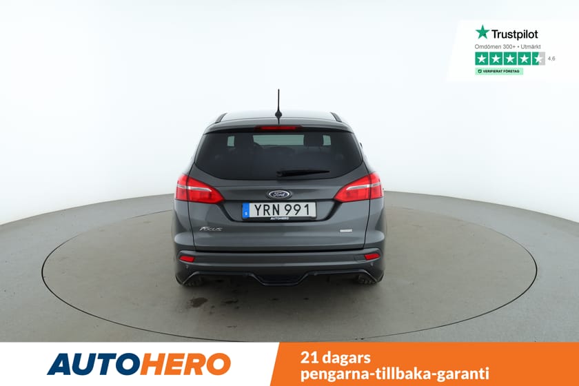 Bild 4 av Ford Focus Kombi 1.0 ST-Line / Rattvärme, CarPlay