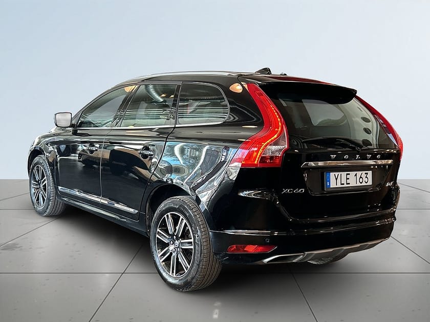 Bild 5 av Volvo XC60 D4 AWD Aut Classic Summum Skinn/BLIS/Ad.Fhåll/Dvärm/SoV