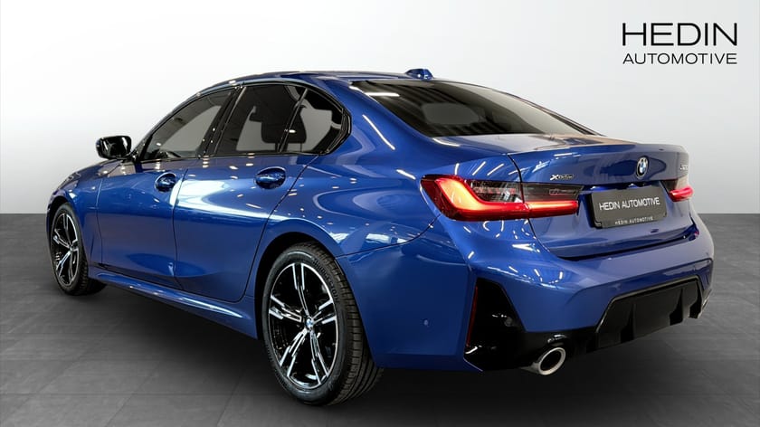 Bild 2 av BMW 320i xDrive Sedan M Sport Drag Rattvärme Comfort acc Hi-Fi