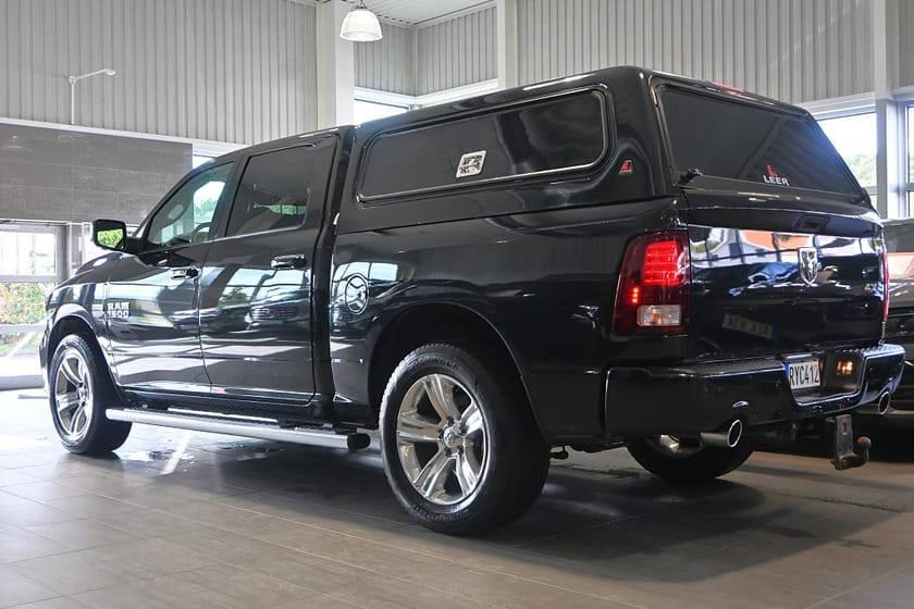 Bild 3 av RAM 1500 Crew Cab 5.7 V8 HEMI Sport Kåpa 6380MIL