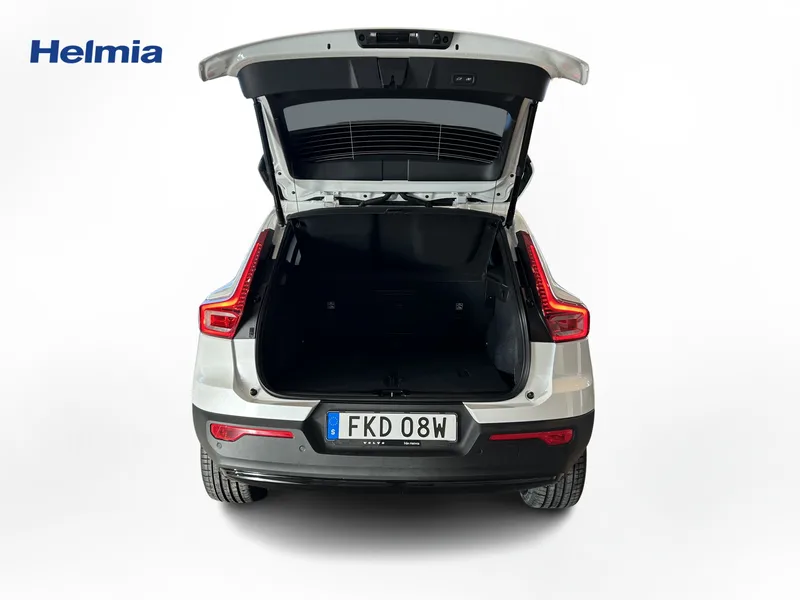 Bild 11 av 13 – Volvo EX40 Single Motor Extended Range M R Plus Black SE Plus Special Edition
