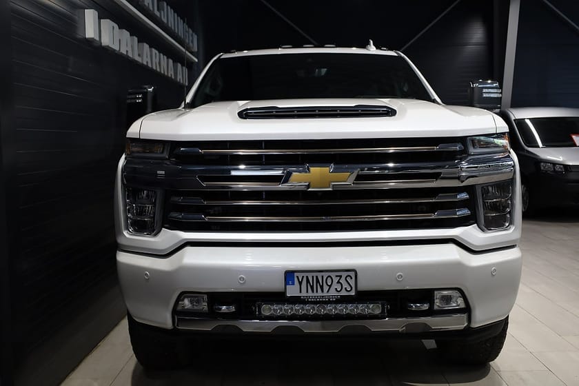Bild 2 av Chevrolet Silverado 2500 HD Crew Cab High Country 6.6 V8 Duramax 4WD 452hk