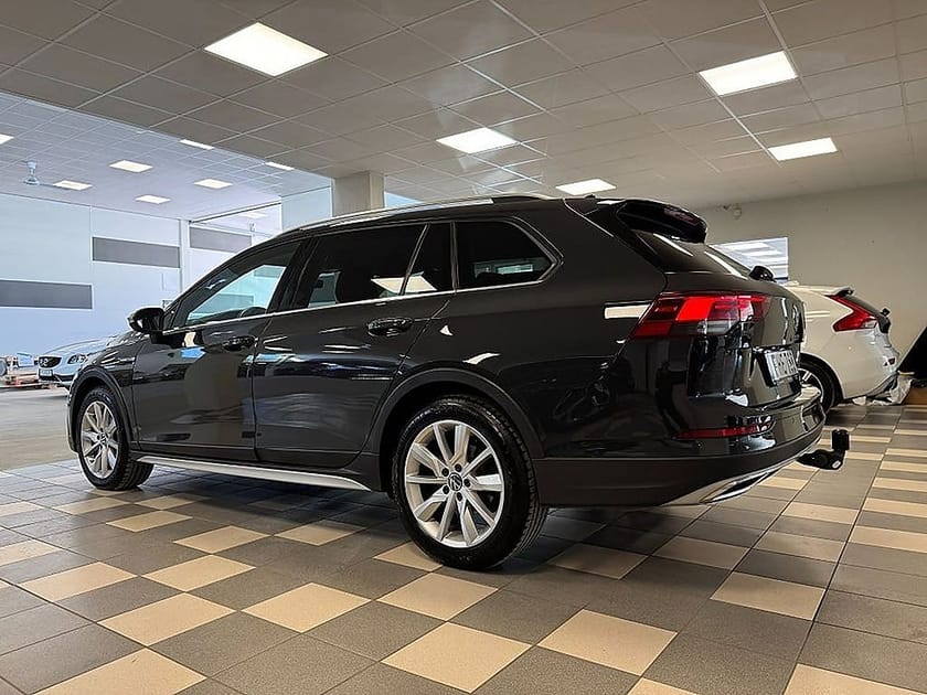 Bild 5 av Volkswagen Golf Alltrack 2.0 TDI 4M DSG Cockpit Värmare Drag 200 Hk